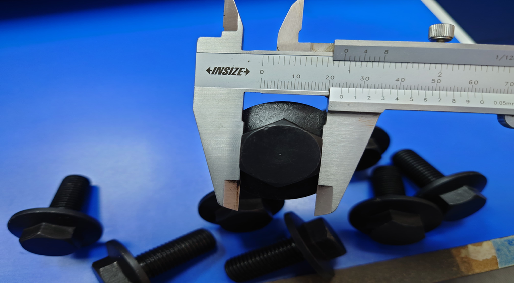 BOLT SETSCREW